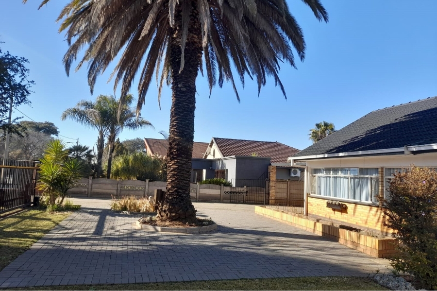 3 Bedroom Property for Sale in Flimieda North West